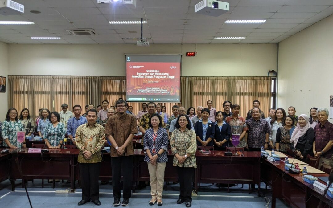 SOSIALISASI INSTRUMEN DAN MEKANISME AKREDITASI UNGGUL PERGURUAN TINGGI